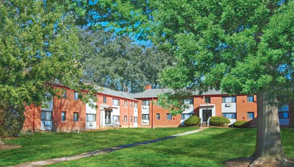 Rock Springs Apartments 937 W Trenton Ave Morrisville PA 19067