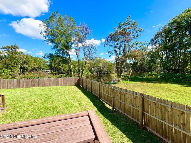 Building Photo - 5609 Hyde Park Cir