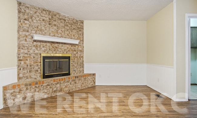 Building Photo - 6415 N Peniel Ave
