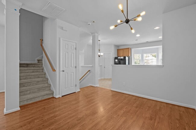 Building Photo - Spacious 3-Story End-Unit Townhome Near RTP