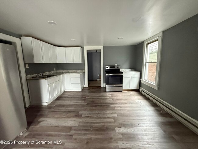 Building Photo - 409 Pittston Ave