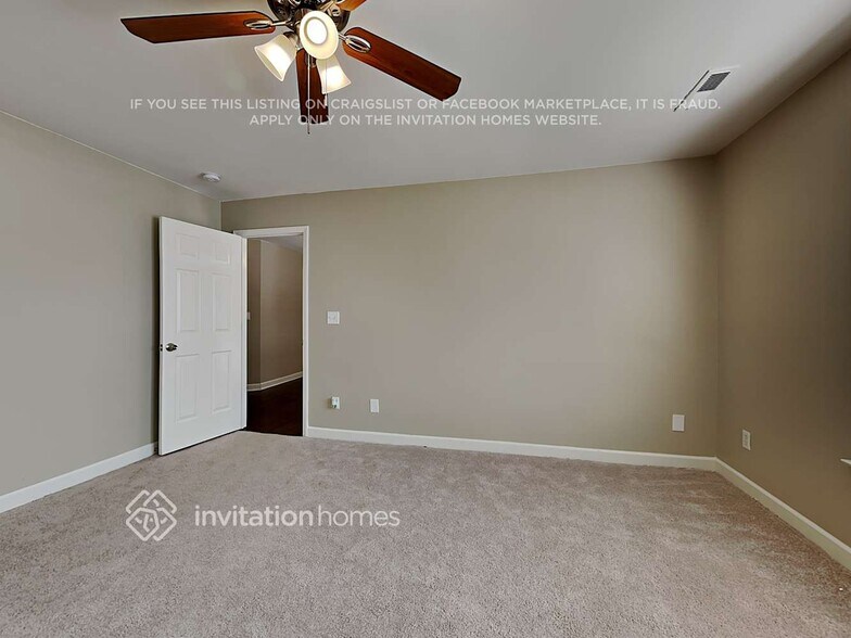 Building Photo - 1518 Hawkcrest Ln