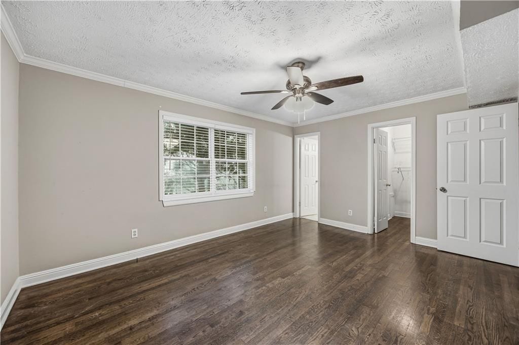 Building Photo - 21 Delmont Dr NE