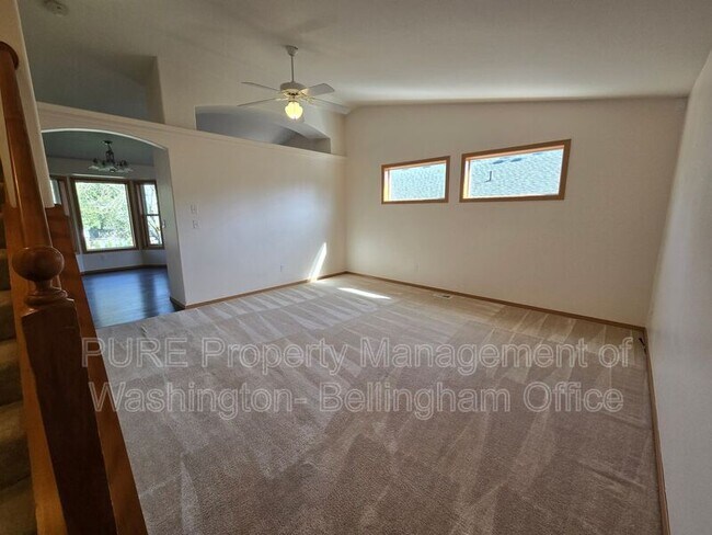 Building Photo - 4449 Jacob Pl