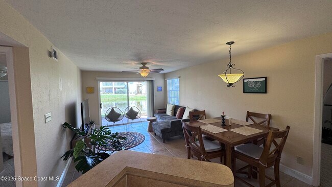 Building Photo - 1841 Island Club Dr