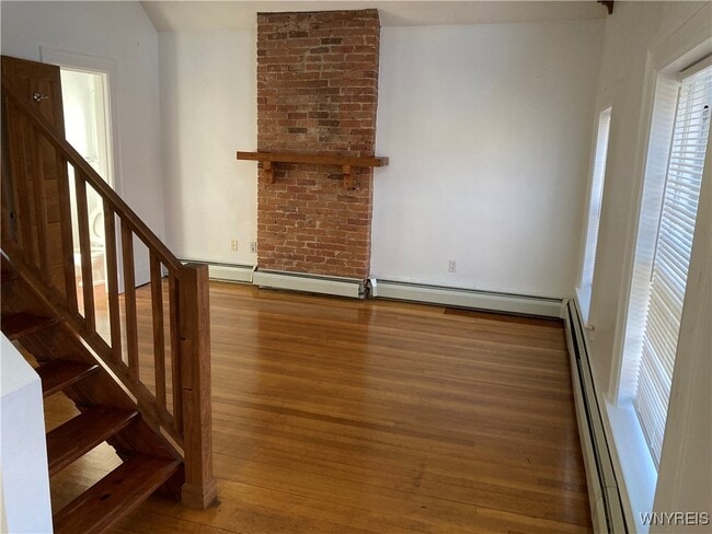 Building Photo - 451 Franklin St