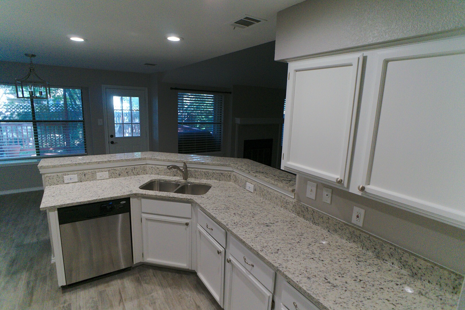 Kitchen - 12905 Modena Trail