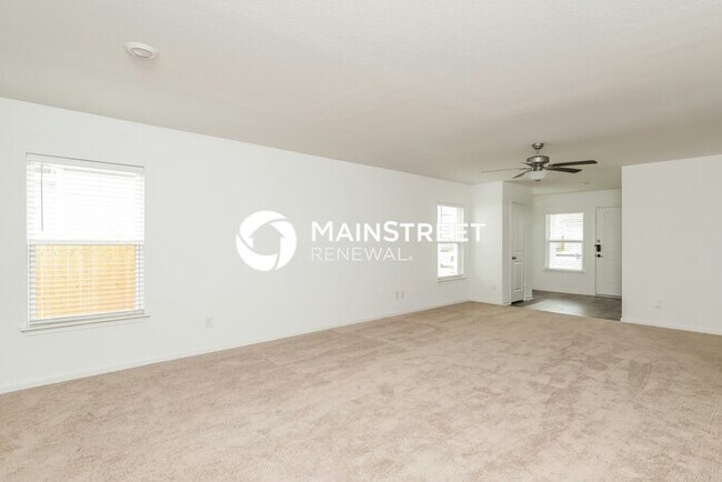 Building Photo - 3 Bedroom Pet-Friendly Home in New Braunfels, TX with Main Street Renewal