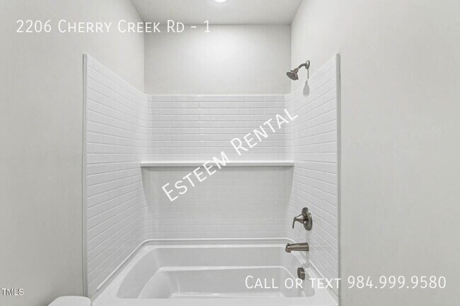 Building Photo - 2206 Cherry Crk Rd