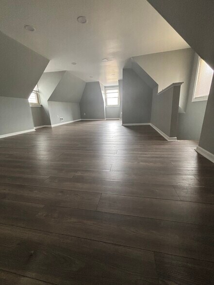 Building Photo - 3537 Fleming Ave