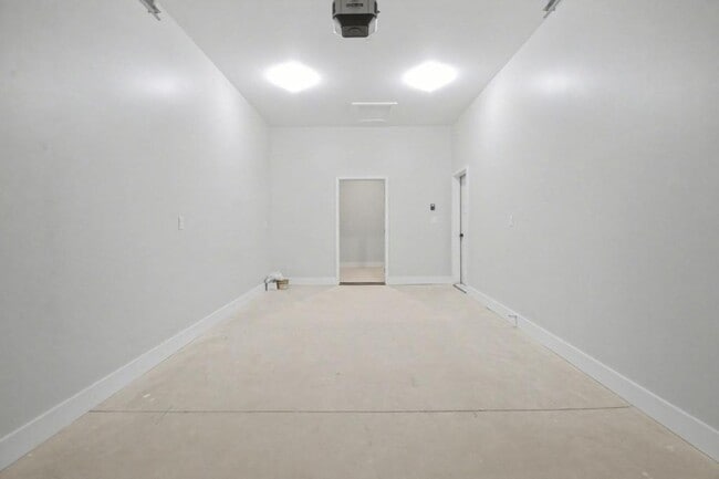 Building Photo - 1355 Valley Green Rd