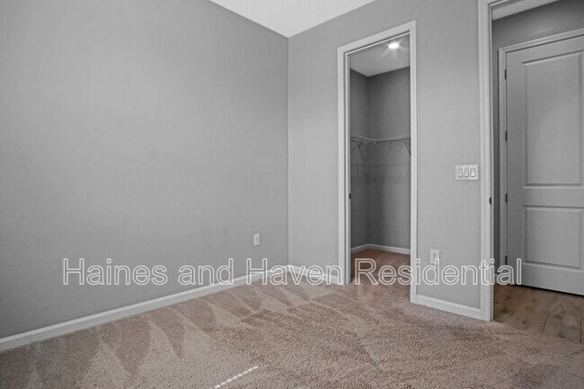 Building Photo - 183 Arlington Square Ct