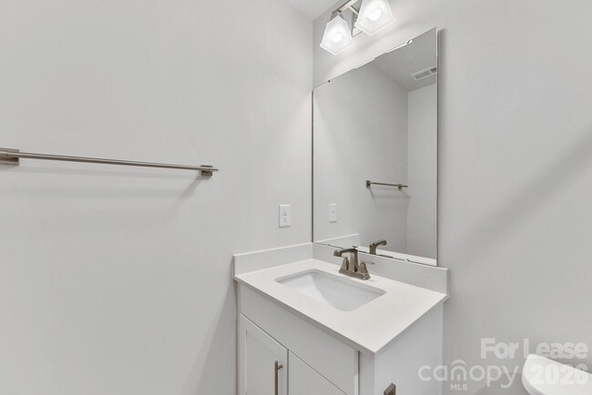 Building Photo - 440 Spearfield Ln