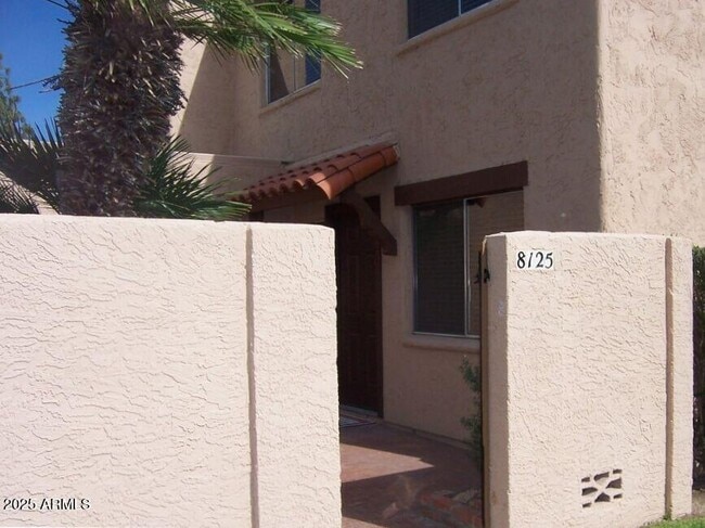 Building Photo - 8125 E Glenrosa Ave