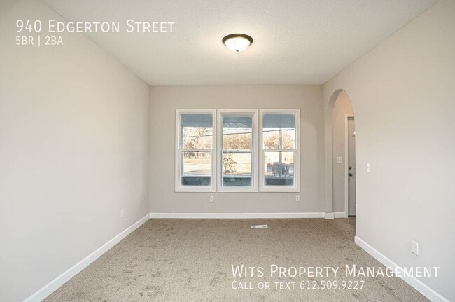 Building Photo - 940 Edgerton St