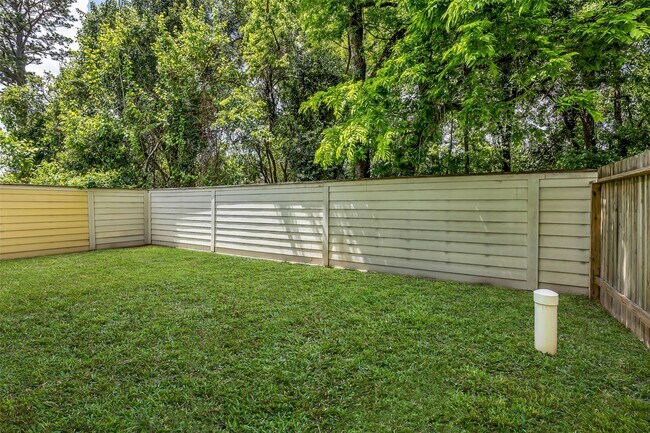 Building Photo - 5303 Donovan Gdns Ln