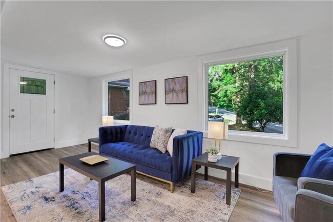 Building Photo - 2466 Old Hapeville Rd SW