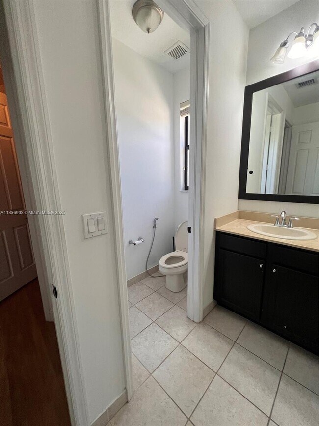 Building Photo - 8378 NW 39th Ct