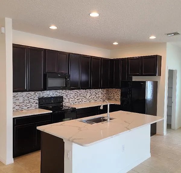 Building Photo - 151 Seville Dr