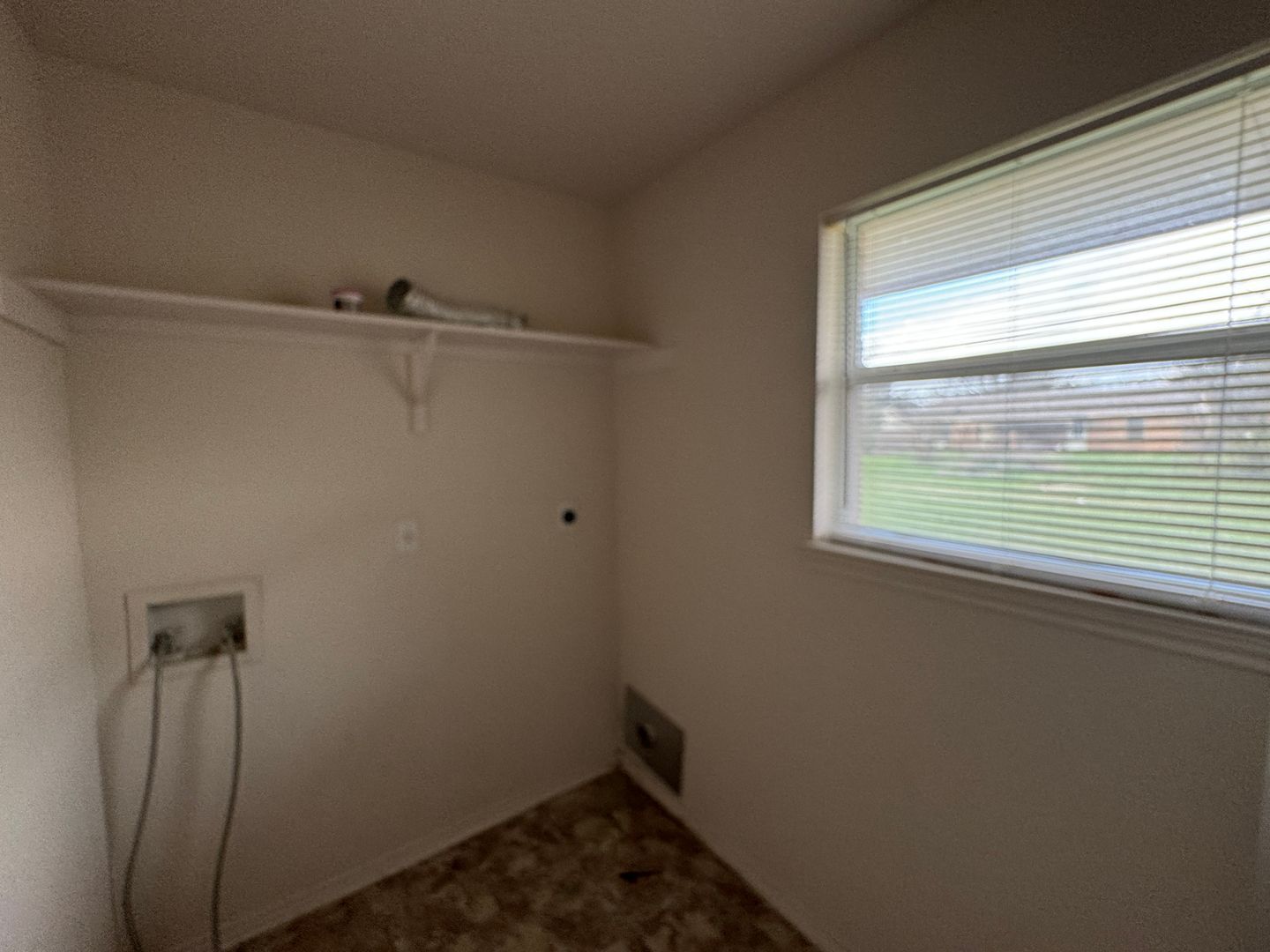 Building Photo - 1602 Aztec Trce