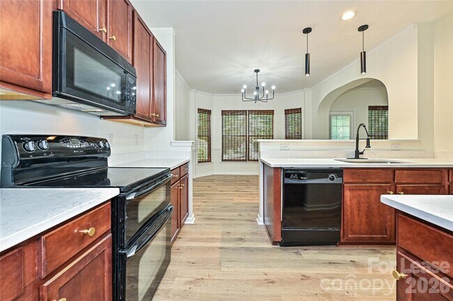 Building Photo - 10208 Old Carolina Dr