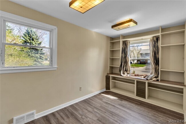 Building Photo - 4098 Bailey Ave