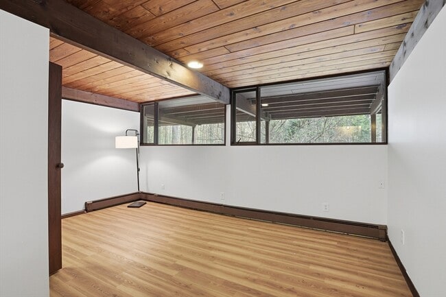 Building Photo - 234 Tophet Rd