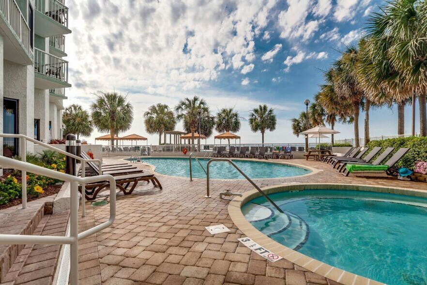 Building Photo - 6506 Somerset Dr