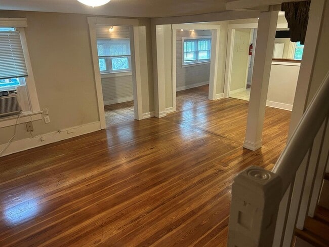 Building Photo - 431 S M St