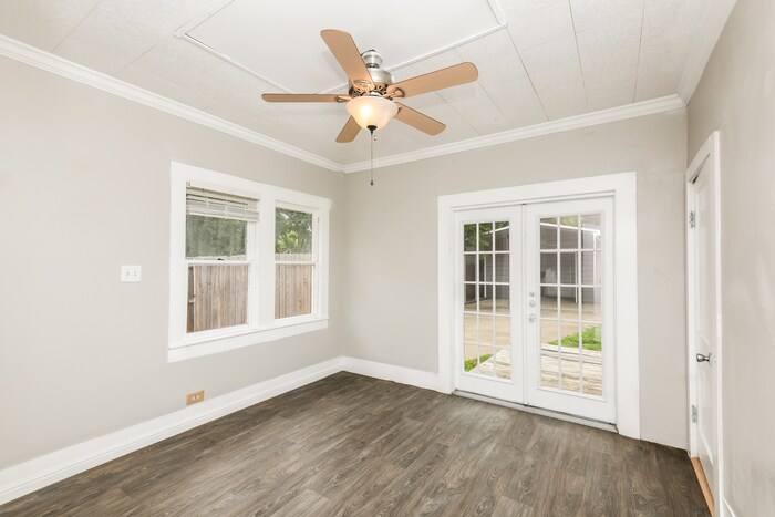 Building Photo - 114 Scurlock Ave