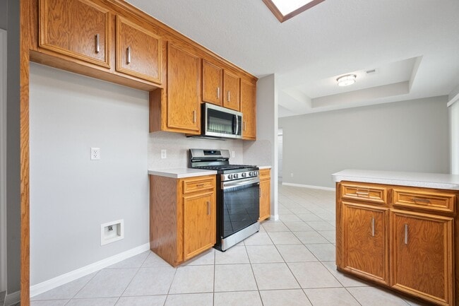 Building Photo - 470 W Houston St