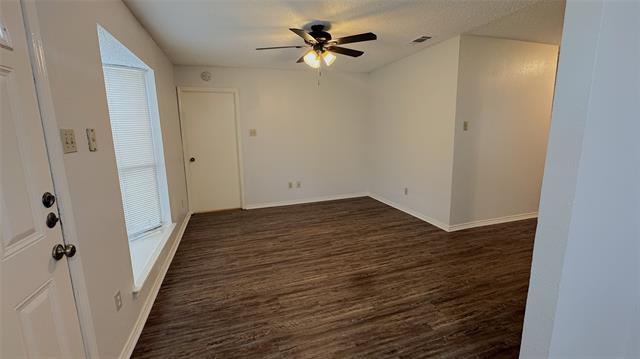 Building Photo - 1122 Pyramid Dr