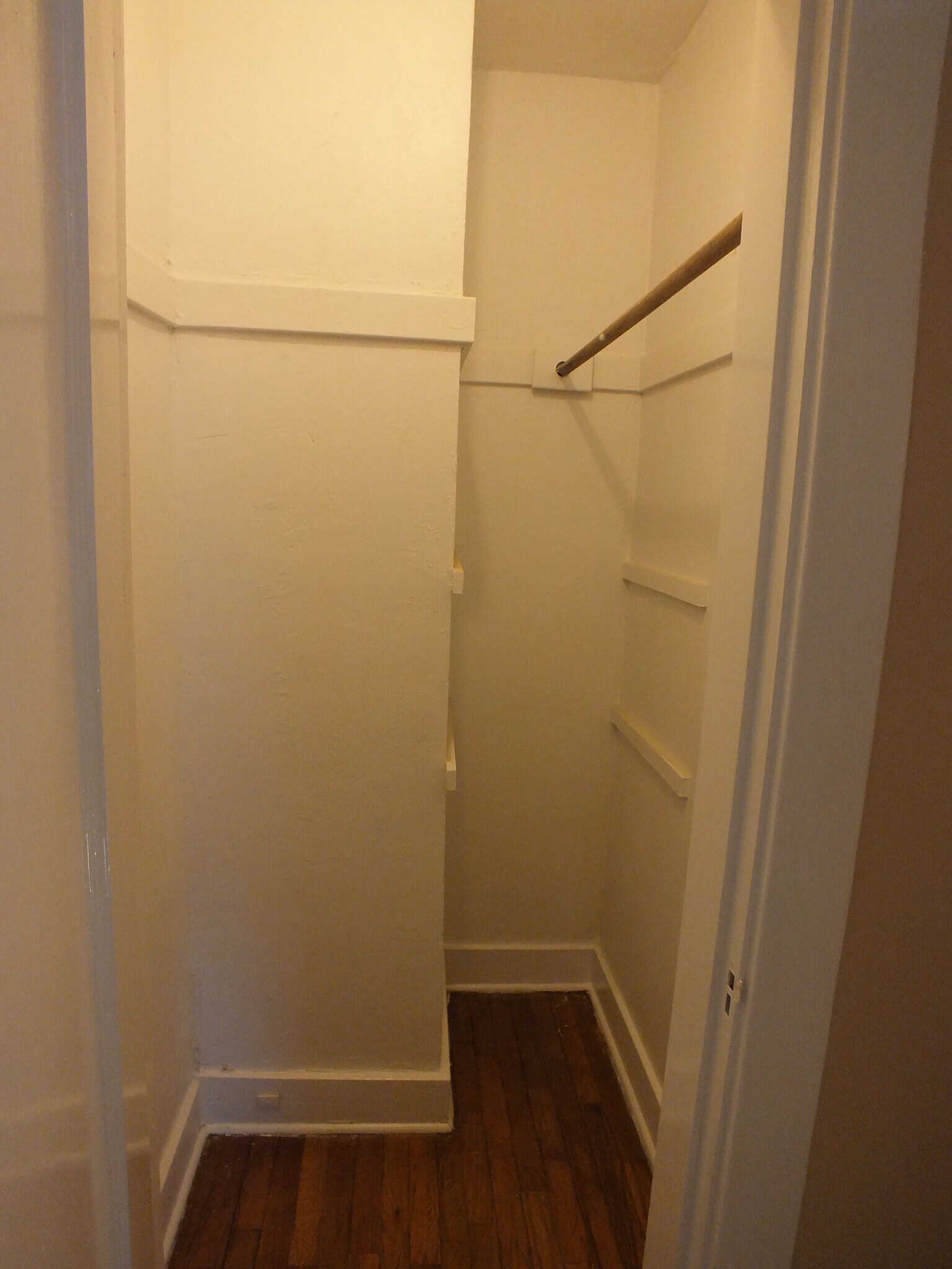 413 large bedroom closet - 413 S 8th St