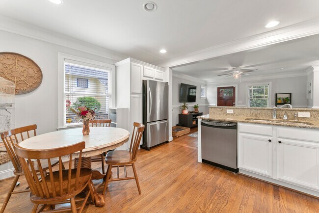 Building Photo - 3135 Alston Dr