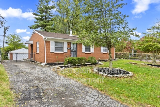 Building Photo - 304 Harvard Dr