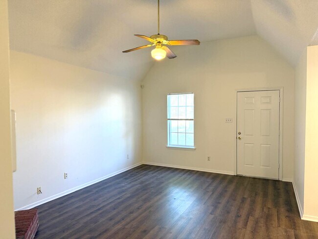 Building Photo - 4450 Cedar Creek Cove
