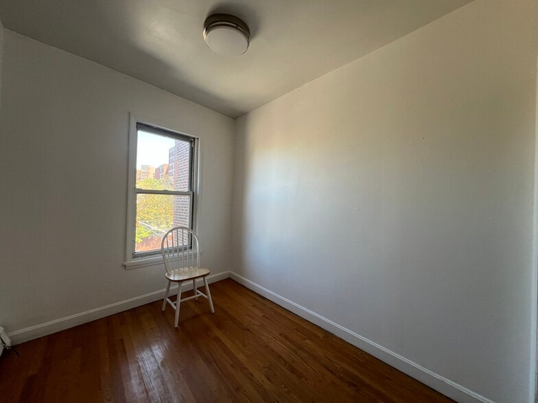 Building Photo - 848 Huntington Ave
