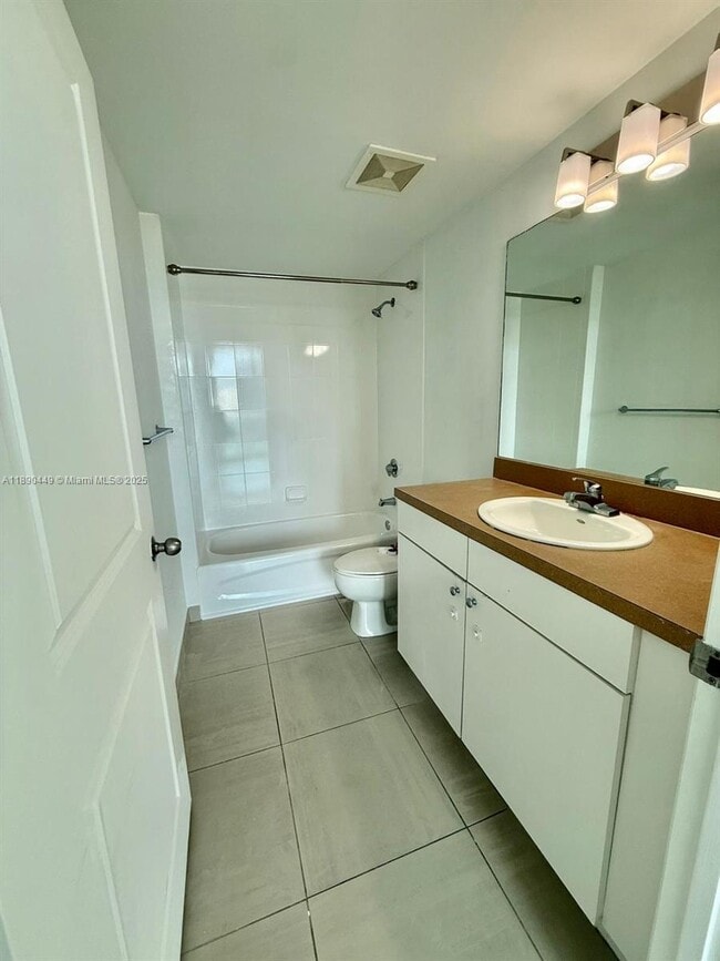 Building Photo - 1250 S Miami Ave