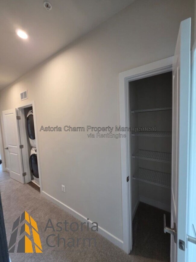 Building Photo - 2928 Maisel St