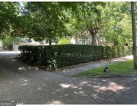 Building Photo - 806 Briarcliff Rd NE