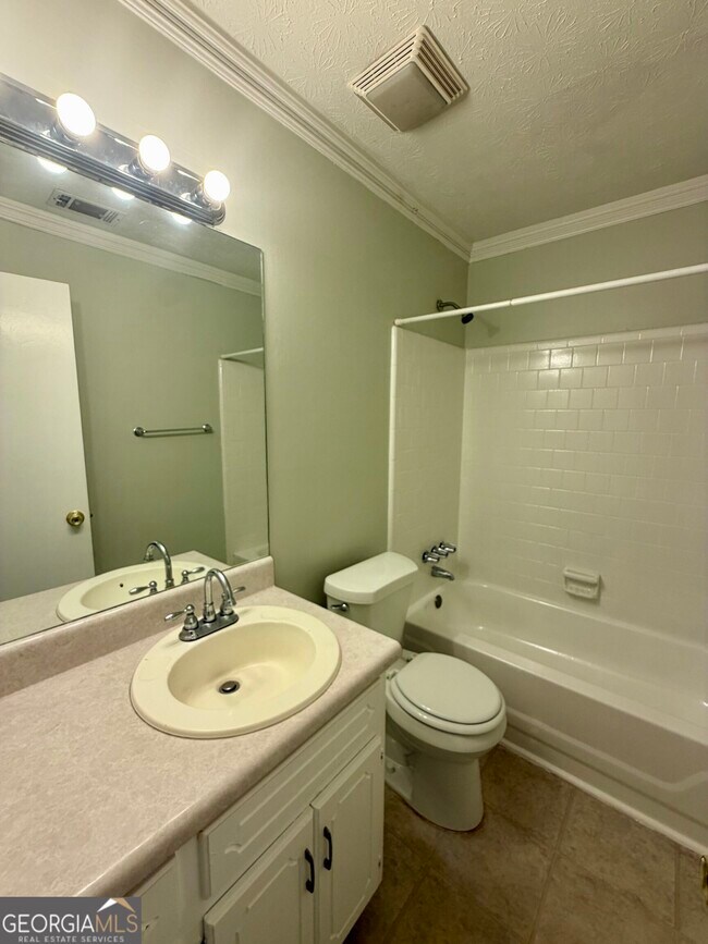 Building Photo - 209 Stagecoach Ridge