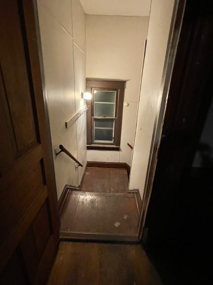 Building Photo - 6034 25th Ave