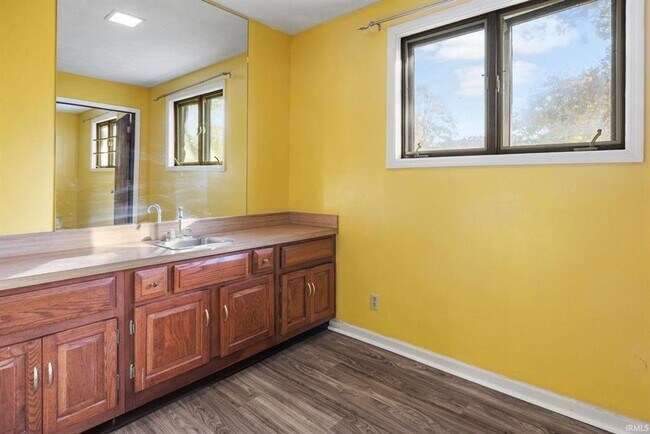 Building Photo - 4 BR Home in Bar Barry Heights