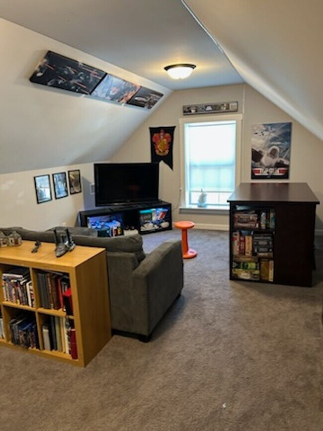 Building Photo - Beautiful 4-bedroom, 2.5- bath home with bonus room, Hedgefield subdivision Prattville, AL.