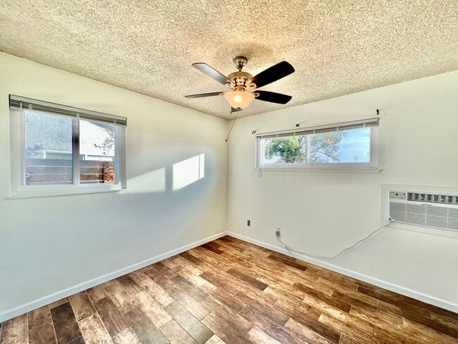 Building Photo - Beautiful 3B/2BA home with Washer/Dryer & ...