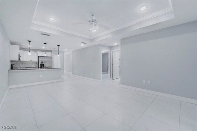 Building Photo - 129 Meadow Rd