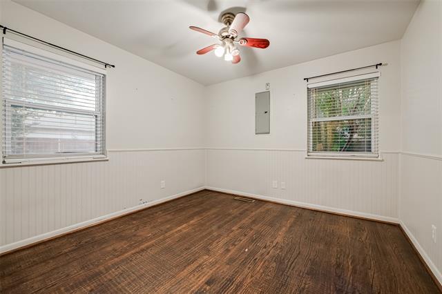 Building Photo - 6848 Town N Dr