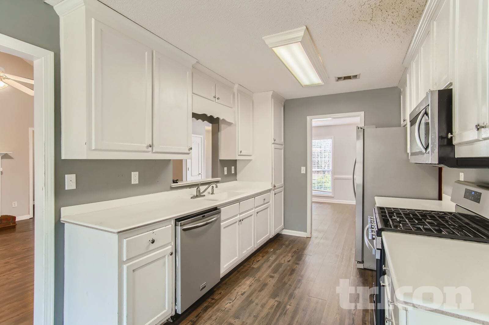 Building Photo - 1105 River Green Ct