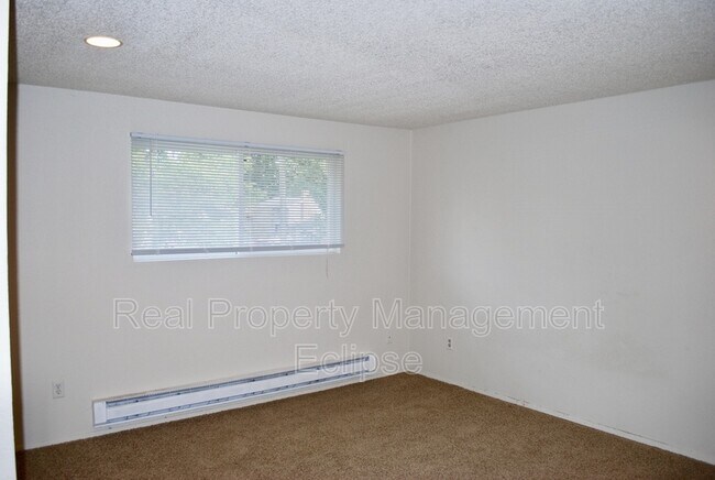 Building Photo - 17112 24th Ave SE