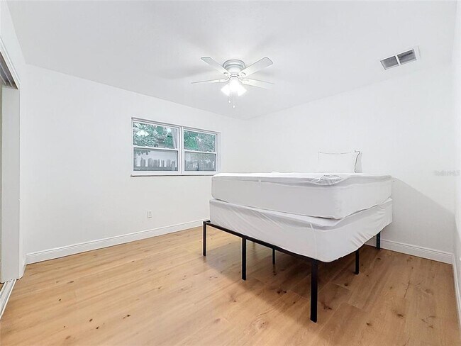 Building Photo - 3316 W Nassau St